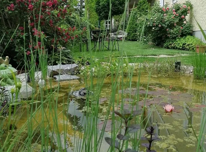 Residenz 4* Schloss Rosenau