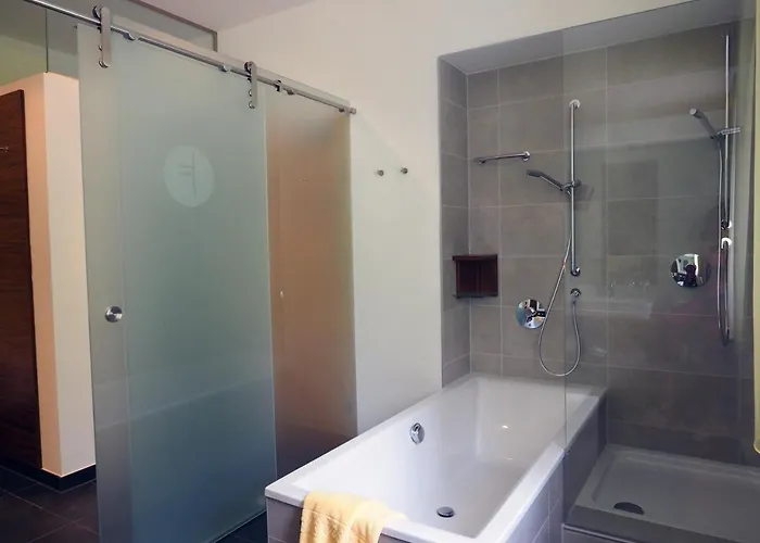 Residenz Schloss Rosenau