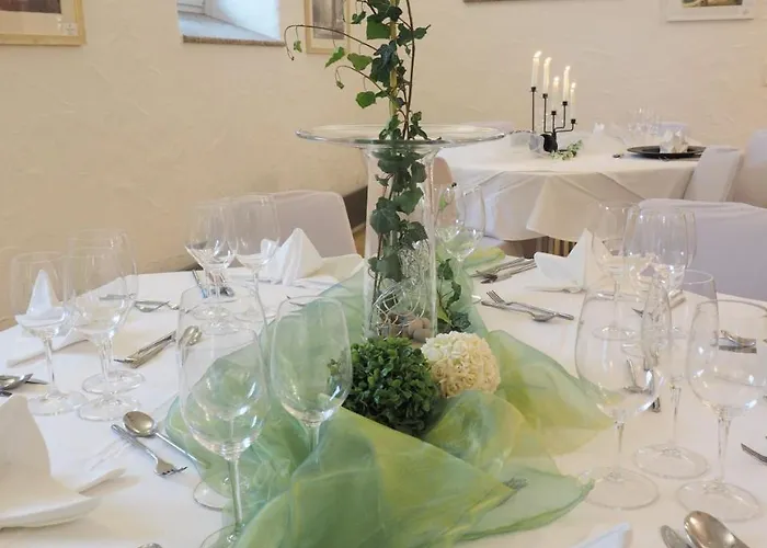 Residenz 4* Schloss Rosenau