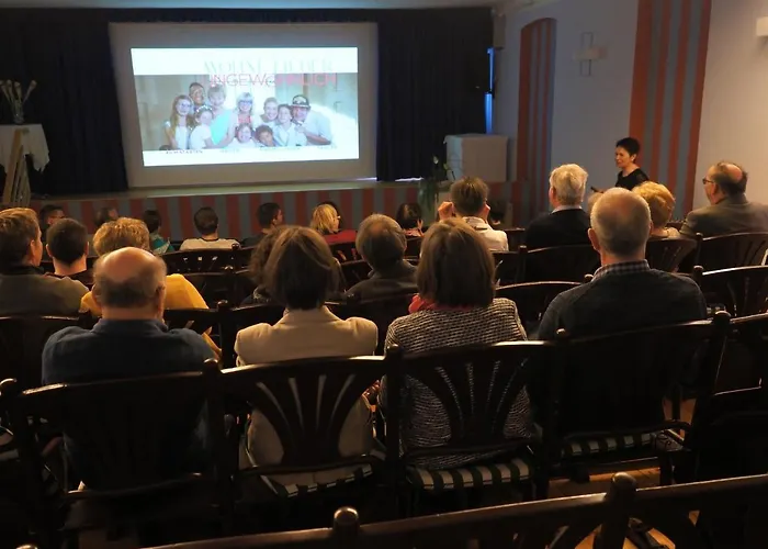 Residenz 4* Schloss Rosenau